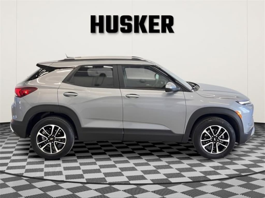 Used 2025 Chevrolet Trailblazer LT SUV