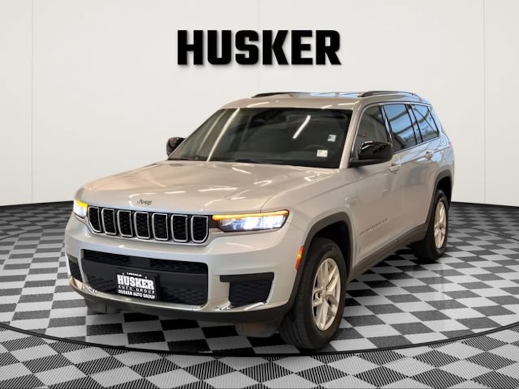 Used 2023 Jeep Grand Cherokee L Laredo 4x4 SUV