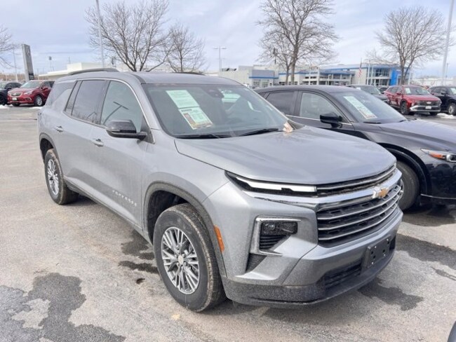 2025 Chevrolet Traverse LT SUV