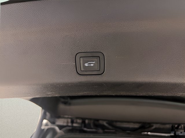 2025 Chevrolet Tahoe Premier - Photo 21