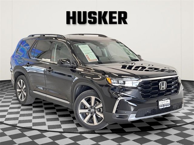 2025 Honda Pilot Elite's photo