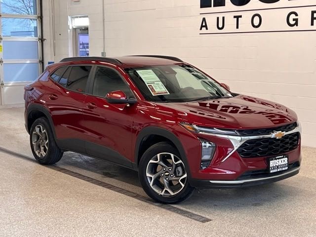 2025 Chevrolet Trax LT FWD