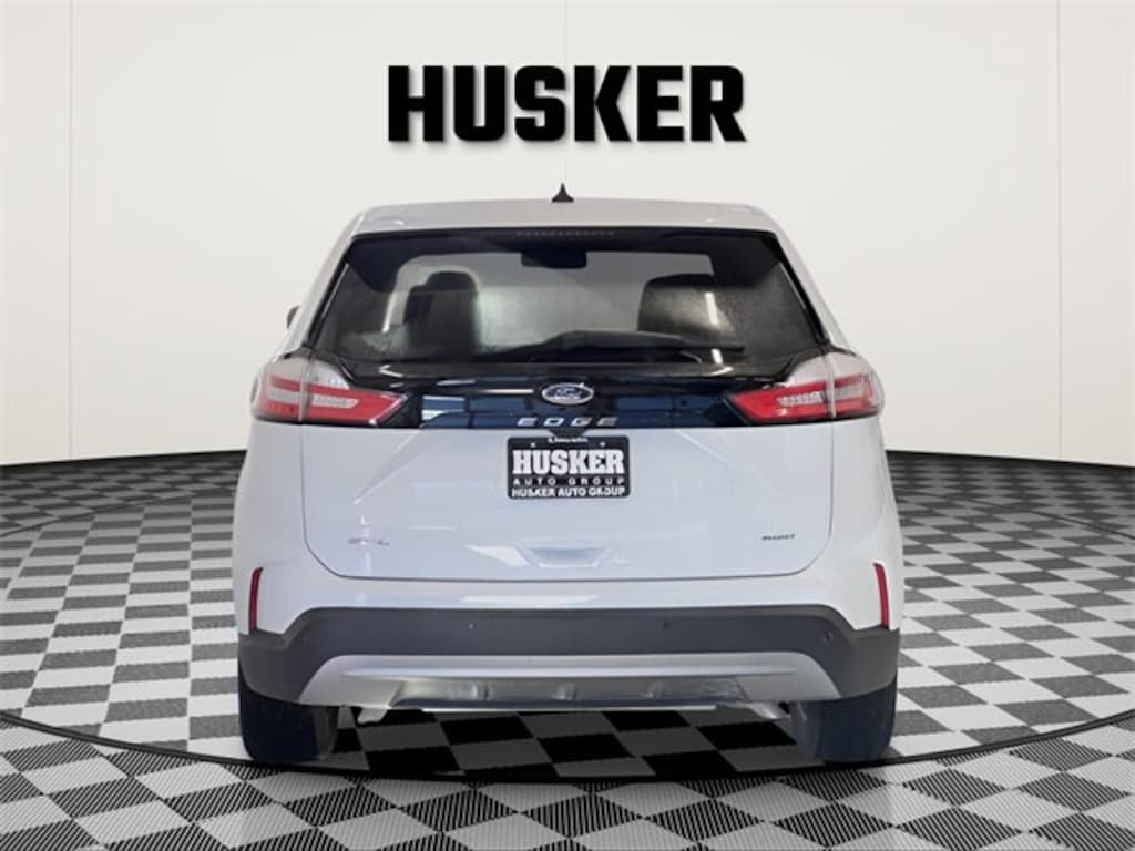 Used 2024 Ford Edge SEL