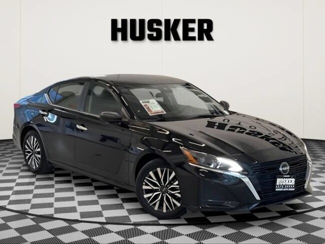 2025 Nissan Altima SV FWD Sedan