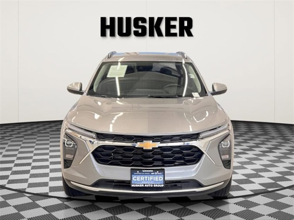 Certified 2025 Chevrolet Trax LT SUV