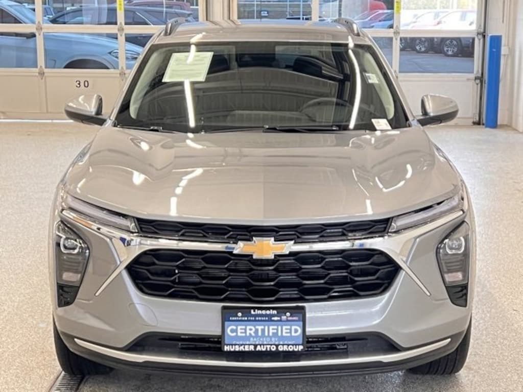 Certified 2025 Chevrolet Trax LT SUV