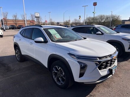 2025 Chevrolet Trax LT SUV