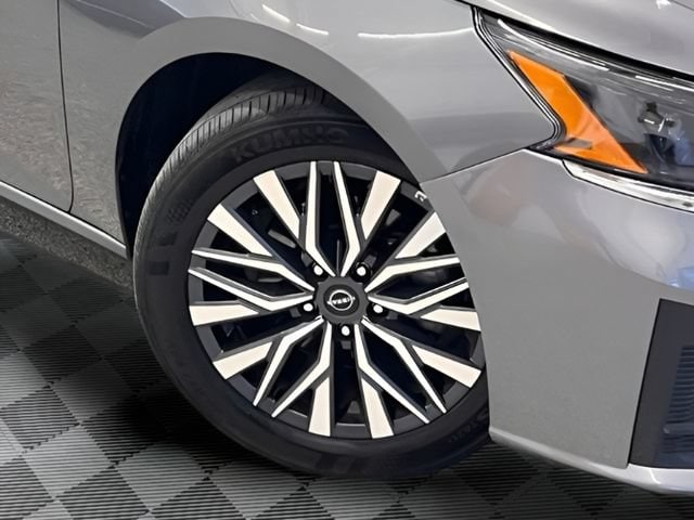 2025 Nissan Altima SV - Photo 24