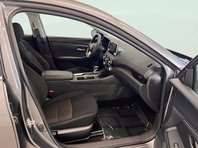 2025 Nissan Sentra SV - Photo 9