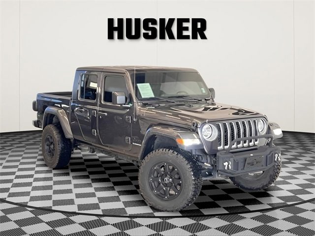 2020 Jeep Gladiator Overland's photo