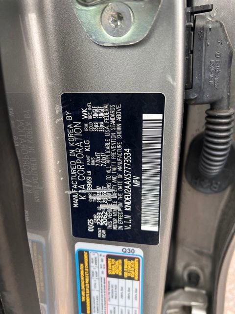 View vehicle photo 7