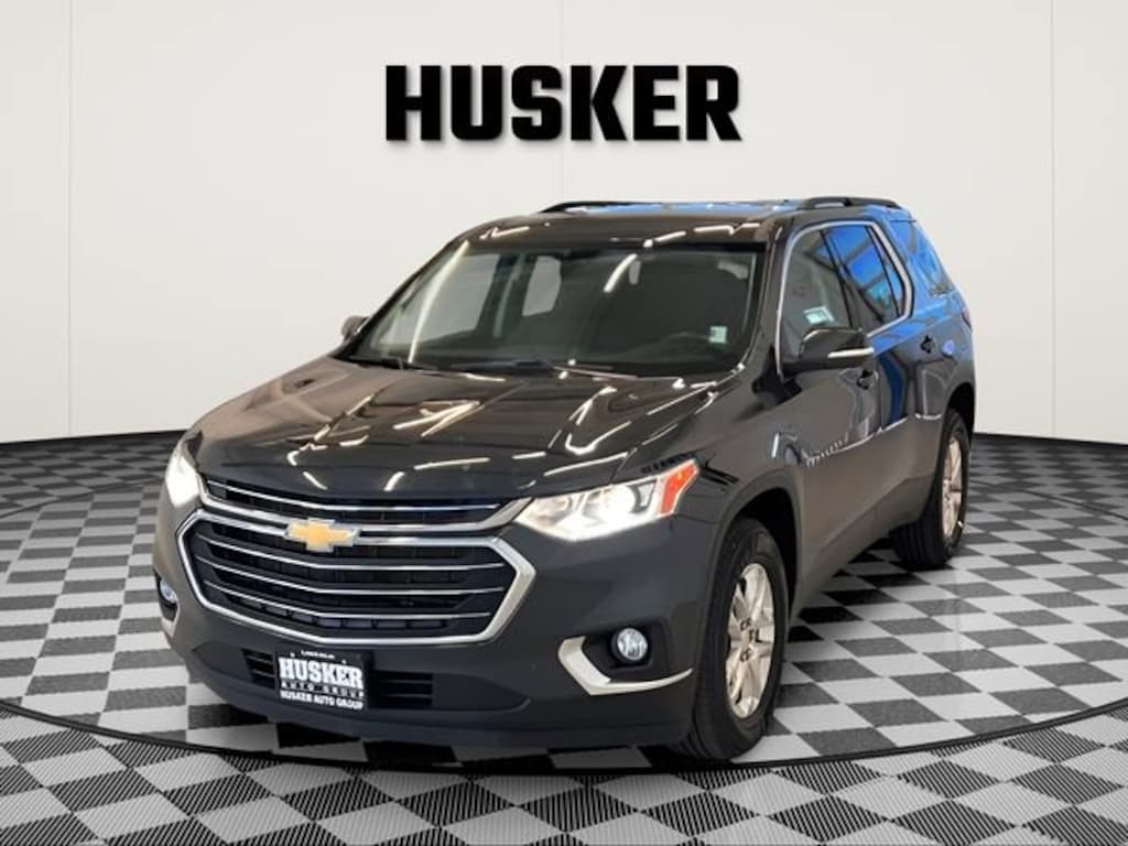 Used 2021 Chevrolet Traverse LT Cloth SUV