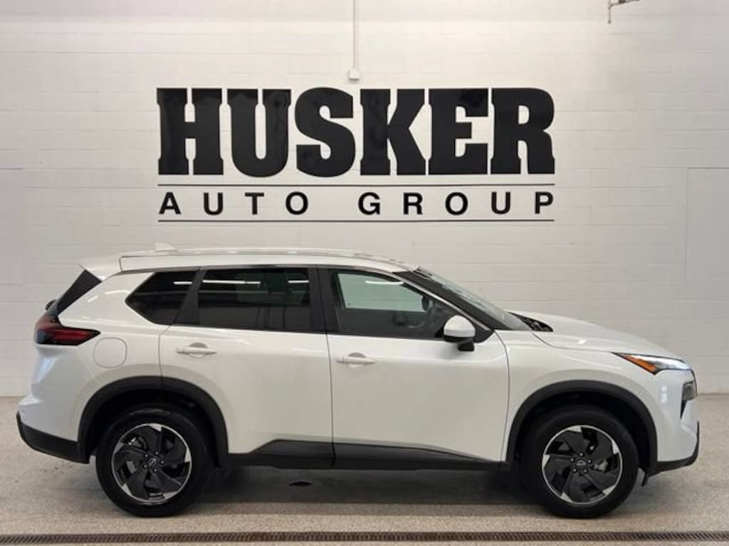 Used 2025 Nissan Rogue SV Intelligent AWD SUV