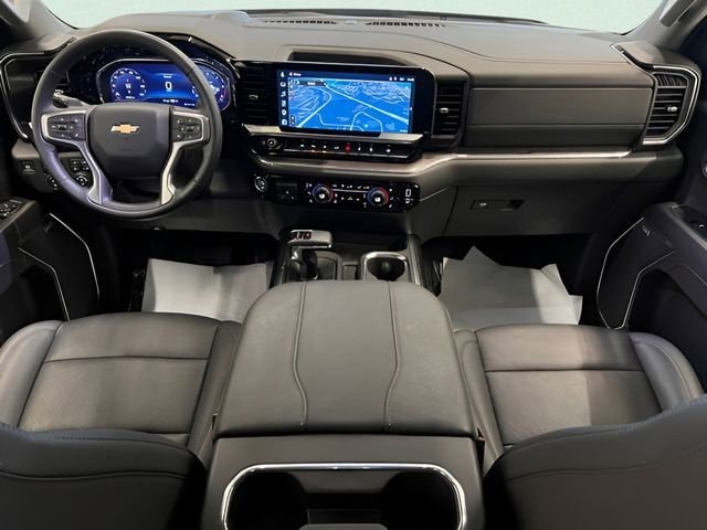 Used 2025 Sterling Gray Metallic Chevrolet LTZ image 17