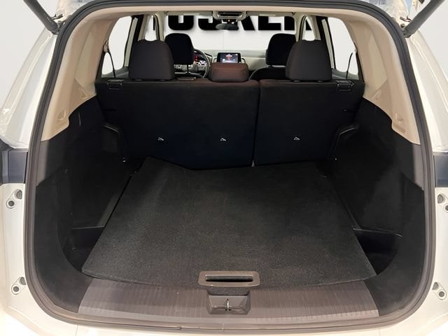 2026 Nissan Rogue SV - Photo 6