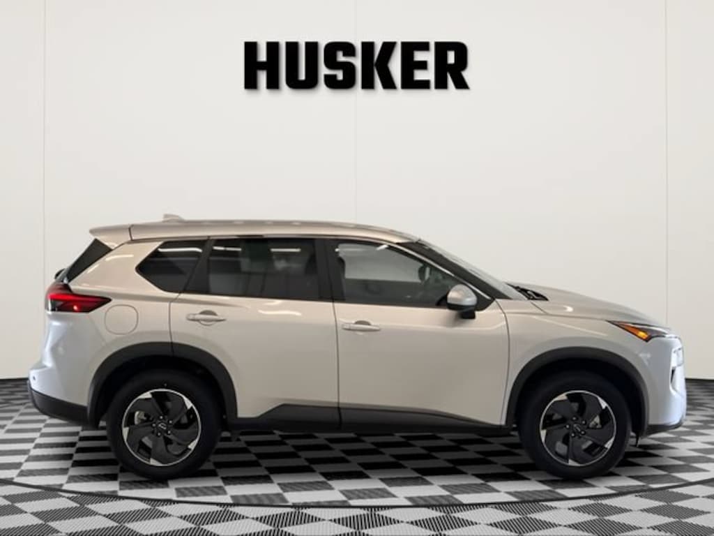 Used 2025 Nissan Rogue SV Intelligent AWD SUV