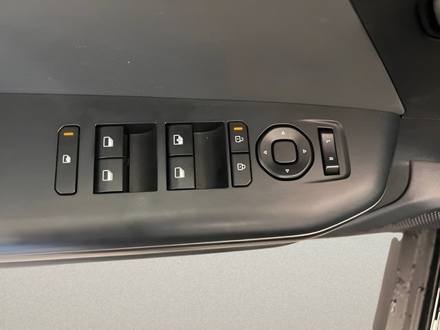 2025 Kia K4 LXS - Photo 13