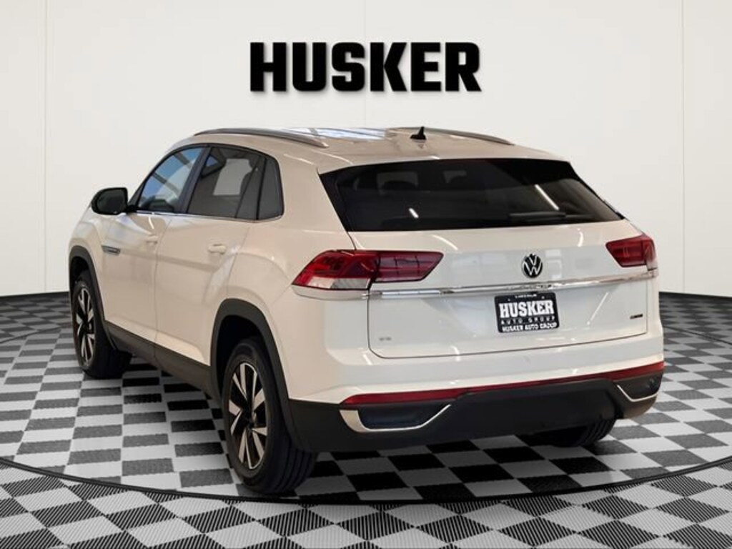 Used 2022 Volkswagen Atlas Cross Sport 2.0T SE SUV