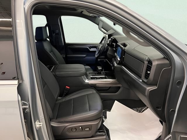 Used 2025 Sterling Gray Metallic Chevrolet LTZ image 7