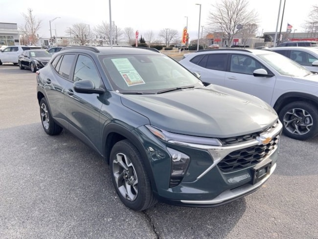 2025 Chevrolet Trax LT SUV