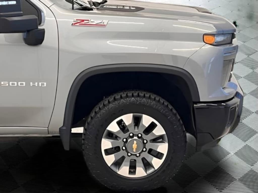 Used 2025 Chevrolet Silverado 2500 HD Custom Truck