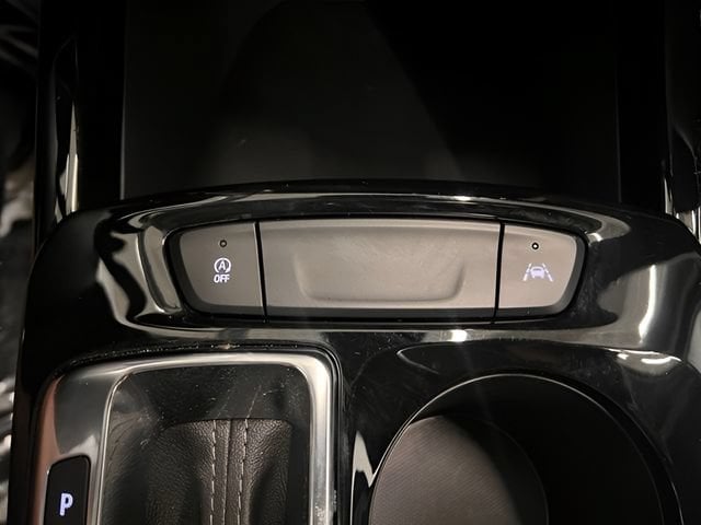 2025 Chevrolet Trax LT - Photo 23