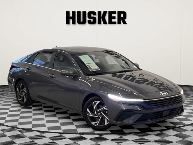 2025 Hyundai Elantra SEL Convenience Sedan