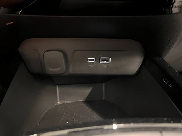 2025 Chevrolet Trax LT - Photo 25
