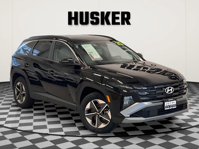 Black 2025 Hyundai Tucson SEL AWD SUV / Crossover All-Wheel Drive Automatic