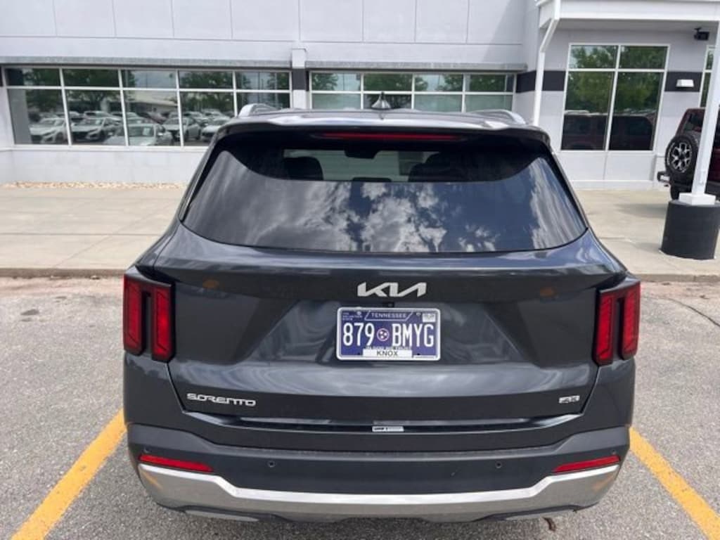 Used 2024 Kia Sorento S SUV