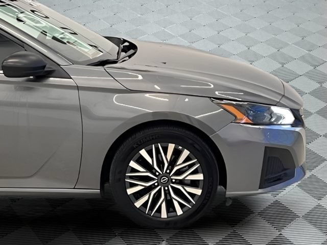 2025 Nissan Altima SV - Photo 7
