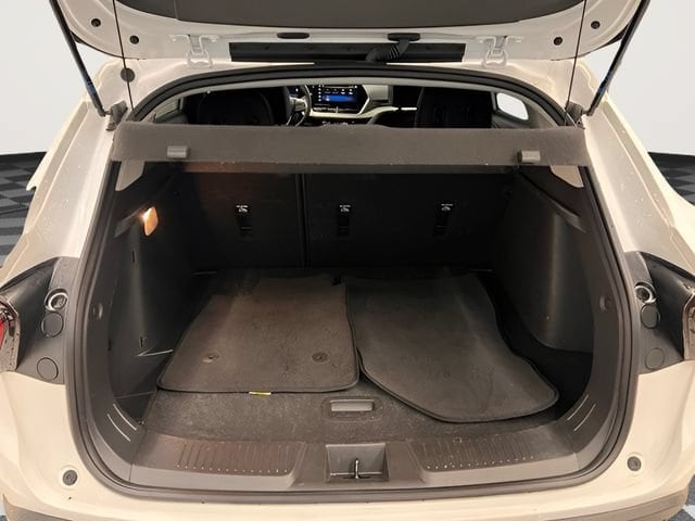 2025 Chevrolet Trax LT - Photo 10