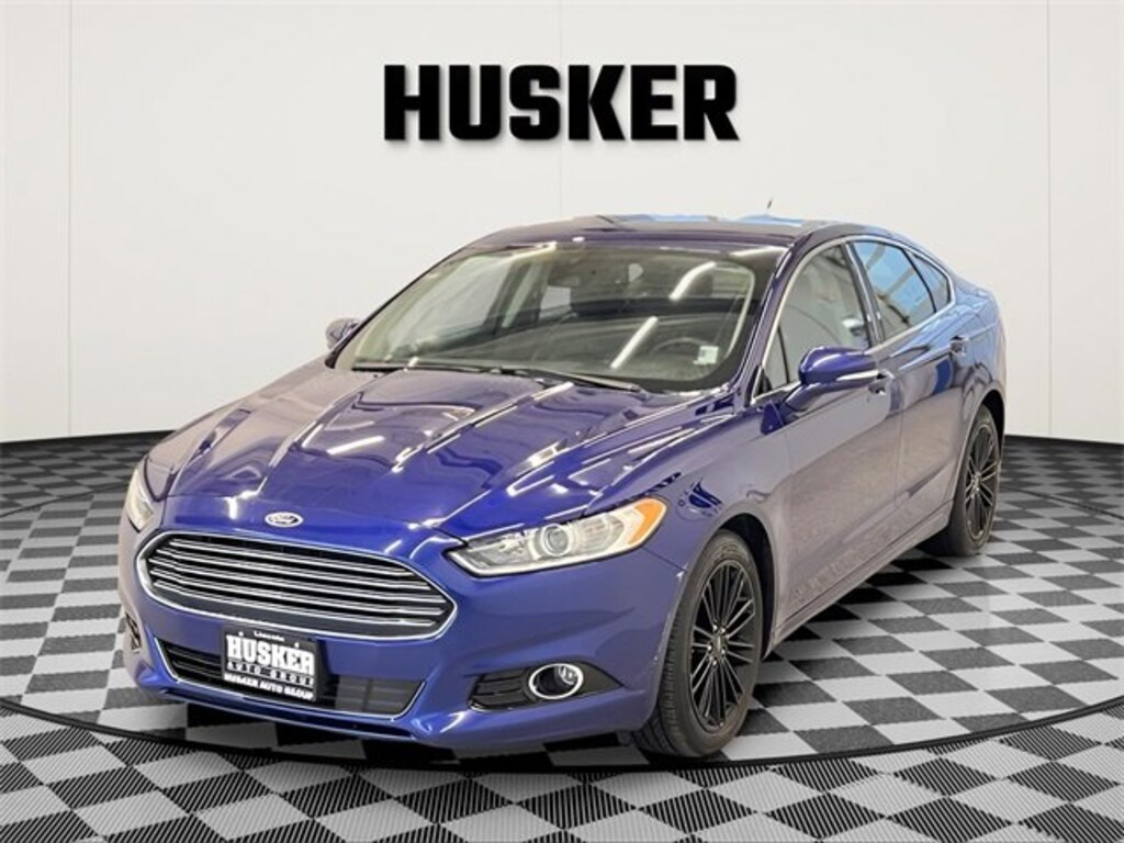 Used 2016 Ford Fusion SE
