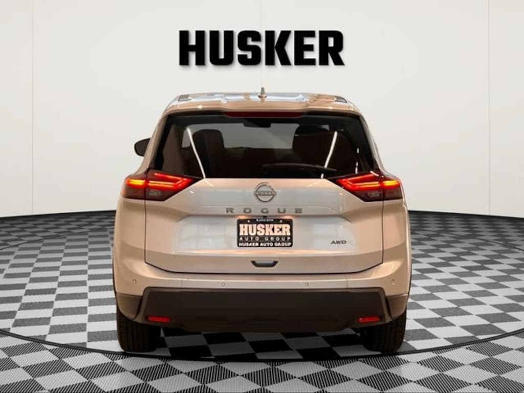 Used 2025 Nissan Rogue SV Intelligent AWD SUV