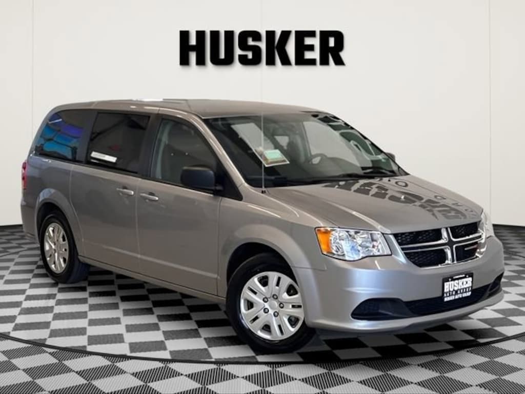 Used 2018 Dodge Grand Caravan SE Minivan