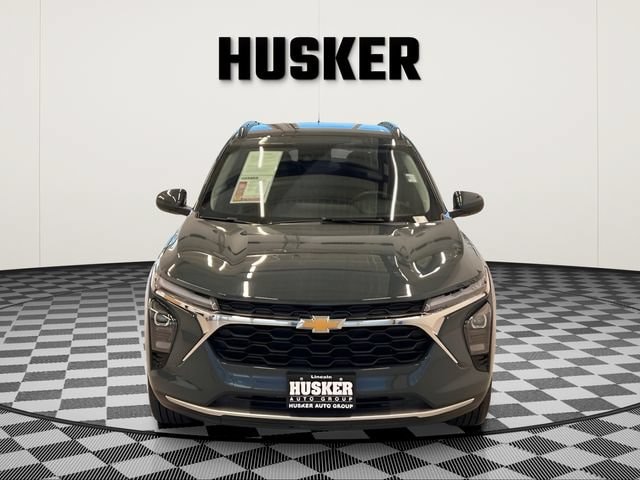 2025 Chevrolet Trax LT - Photo 3