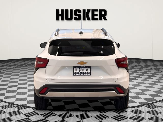 Used 2025 Chevrolet Trax LT SUV