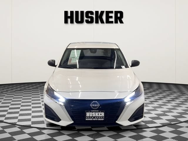 2025 Nissan Altima SV - Photo 6