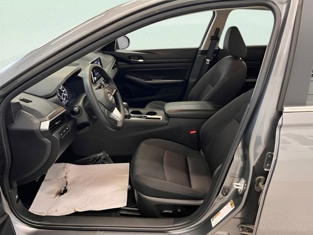 2025 Nissan Altima SV - Photo 11