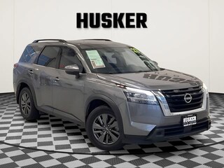 2022 Nissan Pathfinder SV 4WD SUV