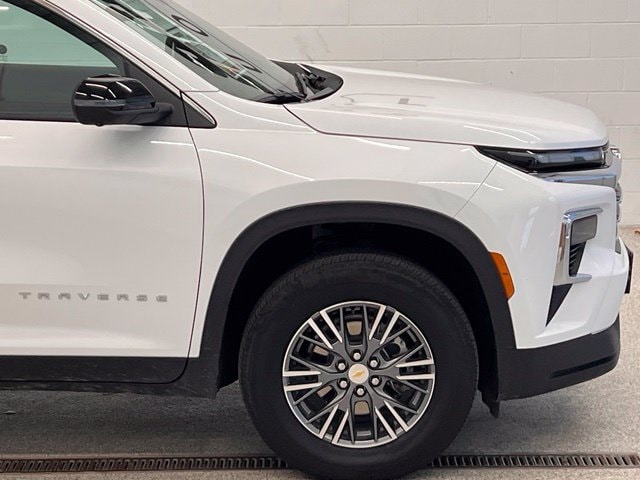2026 Chevrolet Traverse LT - Photo 9
