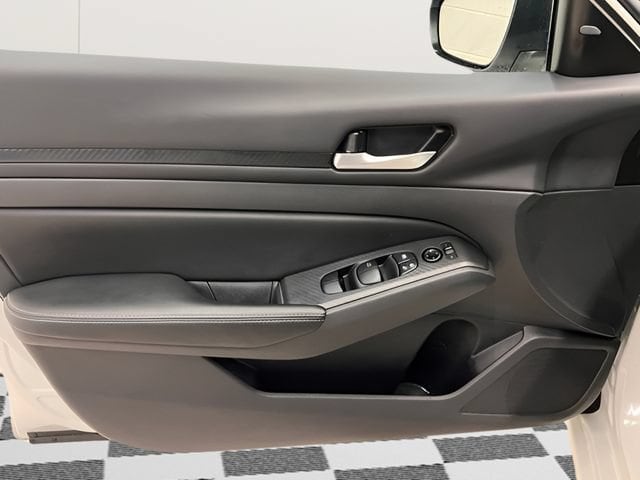2025 Nissan Altima SV - Photo 15