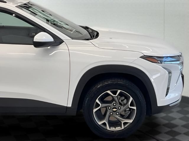 2025 Chevrolet Trax LT - Photo 28