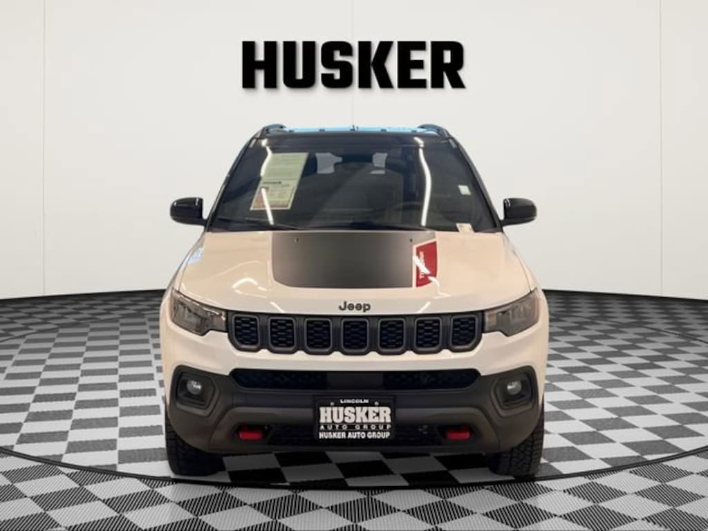 Used 2025 Jeep Compass Trailhawk 4x4 SUV