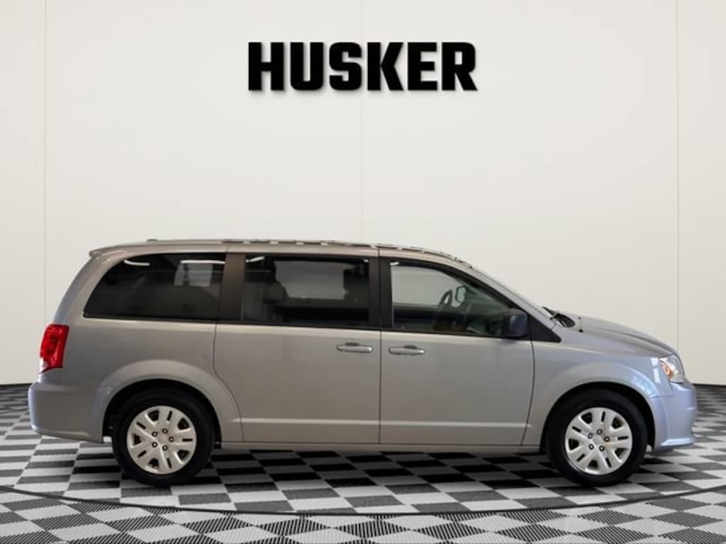 Used 2018 Dodge Grand Caravan SE Minivan