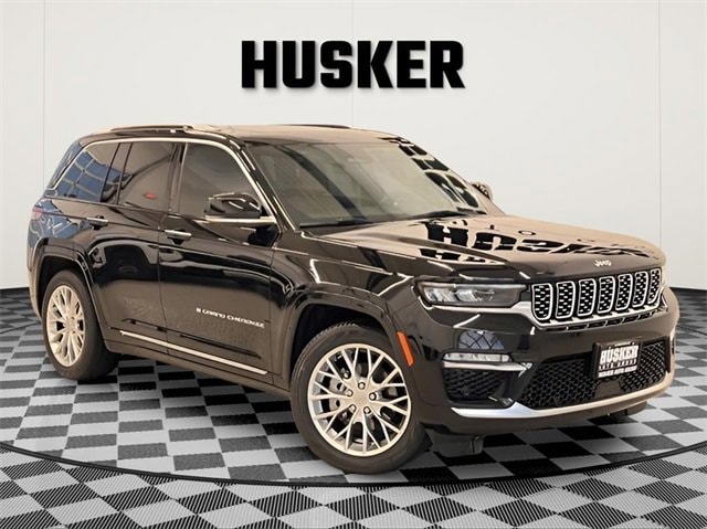 2023 Jeep Grand Cherokee Summit's photo