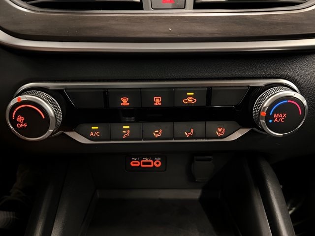 2025 Nissan Altima SV - Photo 24