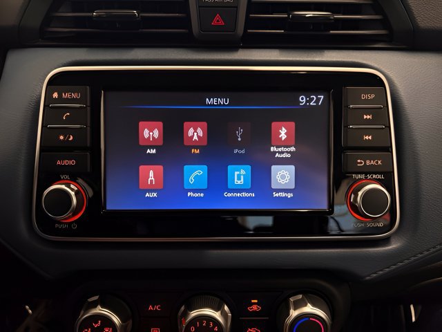 2025 Nissan Versa Sedan SV - Photo 18