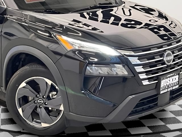 2025 Nissan Rogue SV - Photo 28