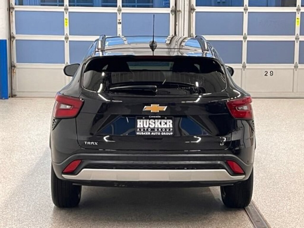 Used 2025 Chevrolet Trax LT SUV